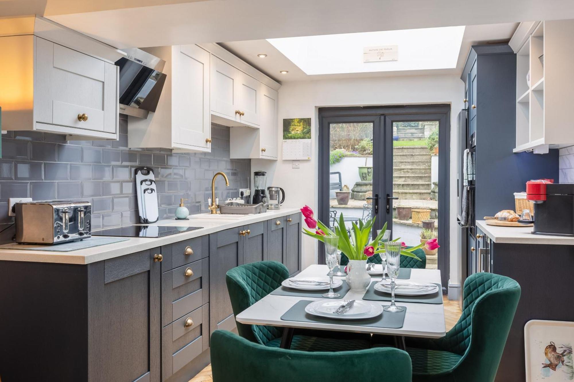 Stone Cottage In Picturesque North Yorkshire Village - Bull Dog Cottage Ampleforth Eksteriør bilde